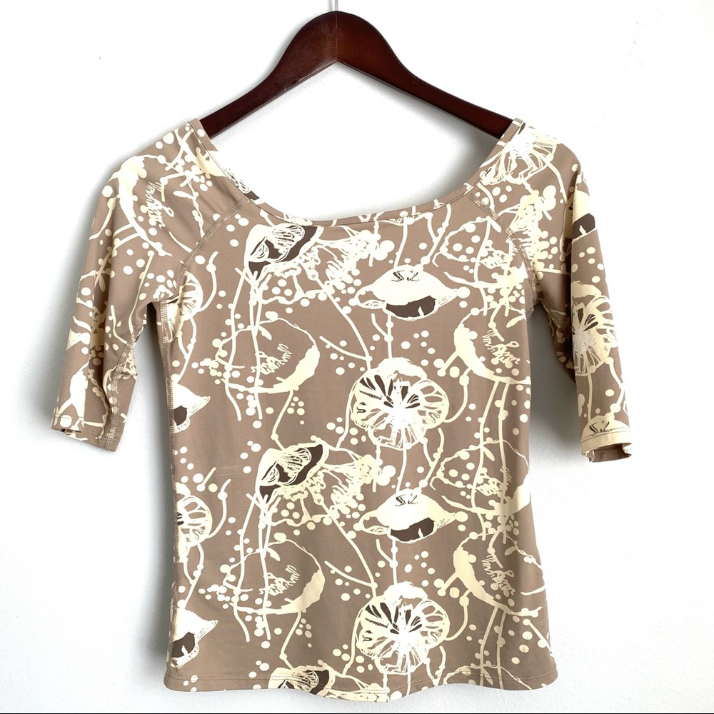 LULULEMON Womens 4 Tan Yellow Patterned Align Short Sleeve Tshirt Rare G9